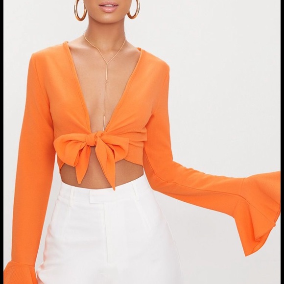PrettyLittleThing Tops - NWT‼️ Tie front Crop top